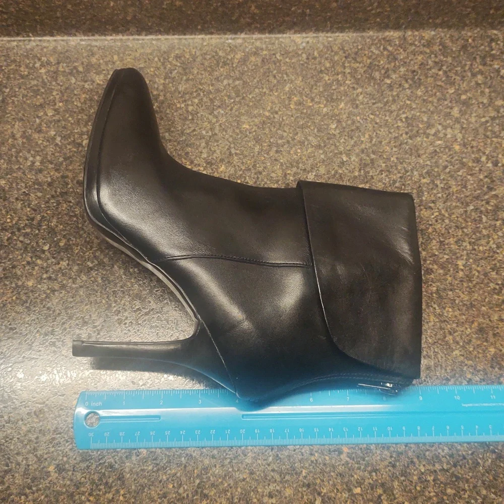 LIKE NEW! Ralph Lauren "Leola" Black High Heel Ankle Boots MSRP $140 (Copy) - Picture 12 of 16